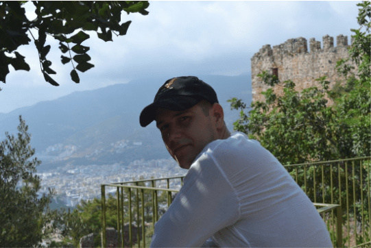 Михаил Гарбузов-min.png